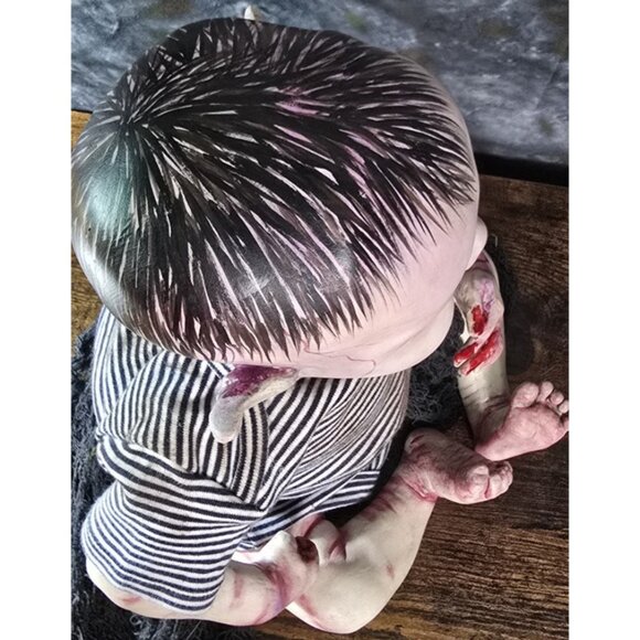 OOAK Reborn Baby Vampire Realistic Looking Alternative Creepy Horror Doll ART - Picture 14 of 16